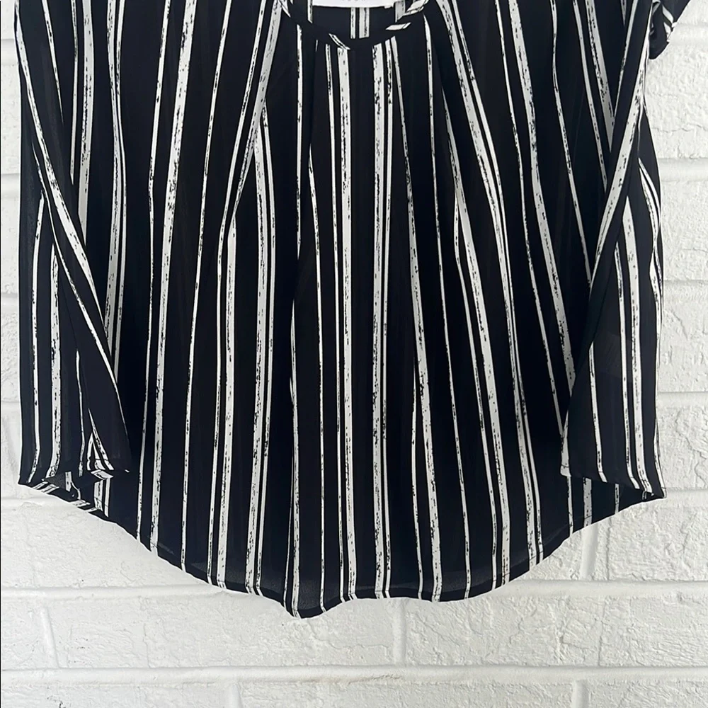 Lush Black and White Asymmetrical Cut Out Blouse - Picture 3 of 6